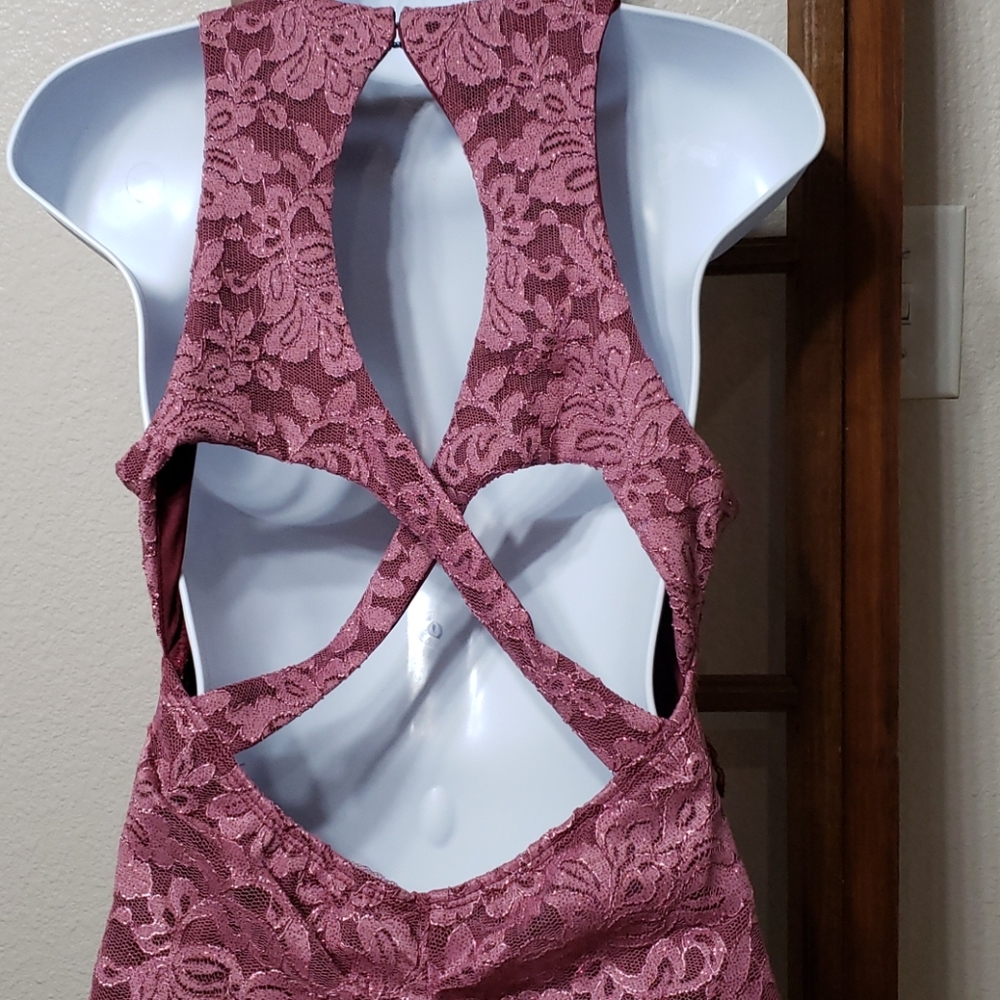 Dress - Picture 6 of 6